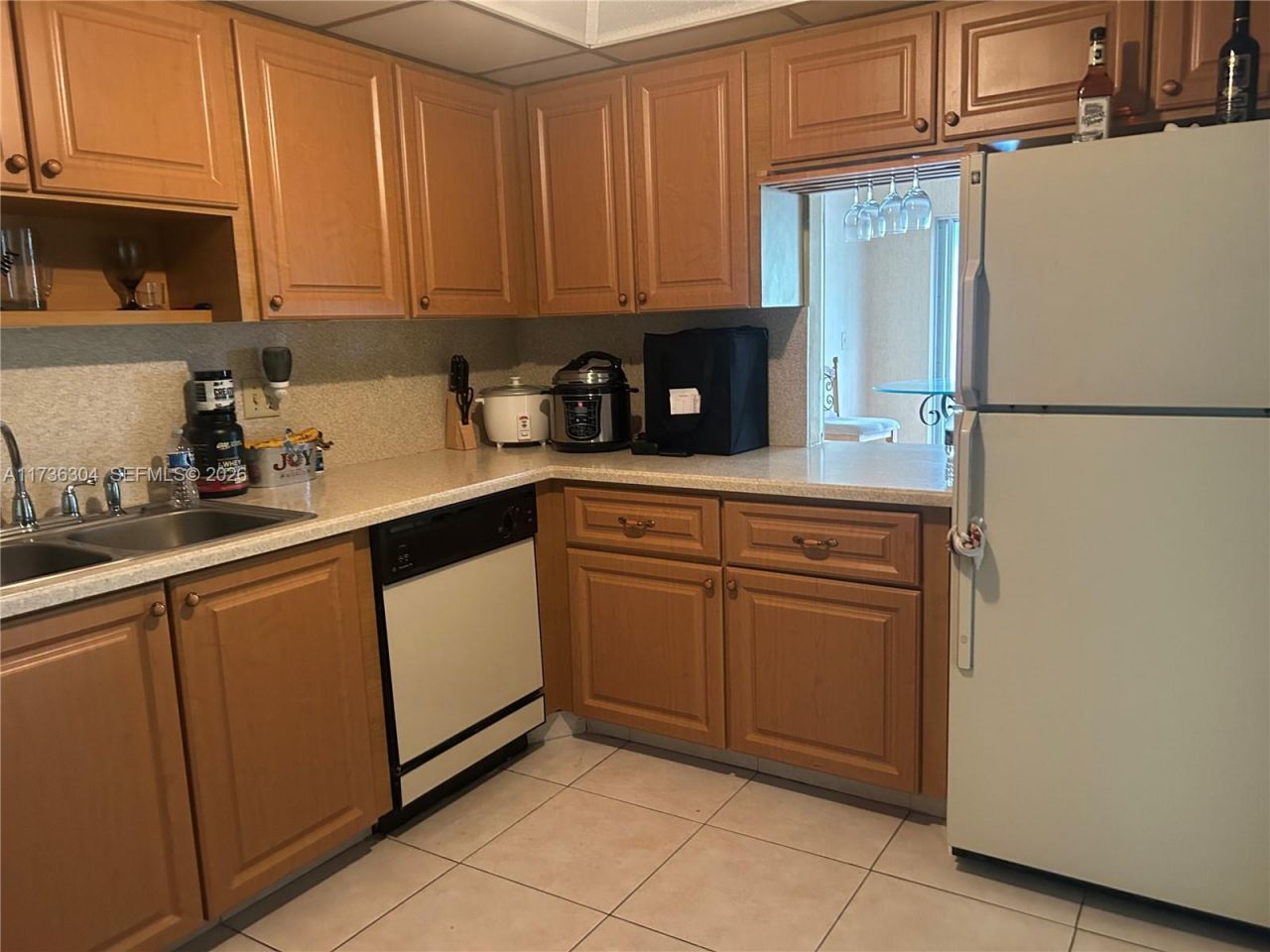 300 Diplomat Pkwy, Unit 310, Hallandale Beach, FL 33009 Photo