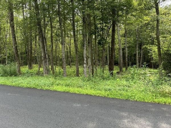 834 Hampton, Pomfret, CT 06230
