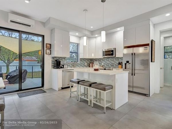 93 S Cortez Drive Circle R, Unit 93, Margate, FL 33068