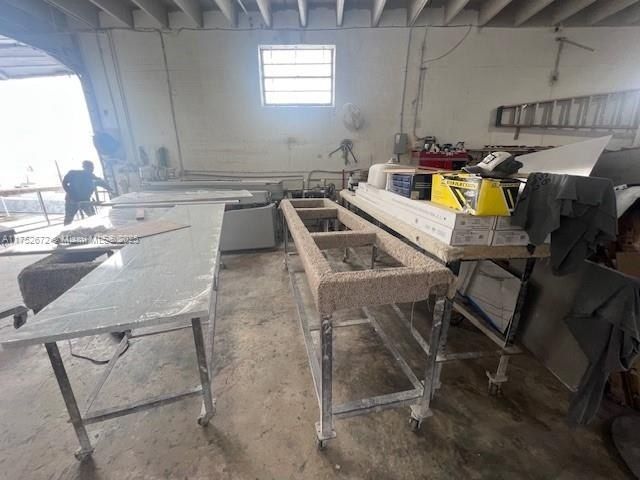 517 NE 2nd Ave, Hallandale Beach, FL 33009 Photo