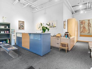 215 10th Avenue S, Minneapolis, MN 55415