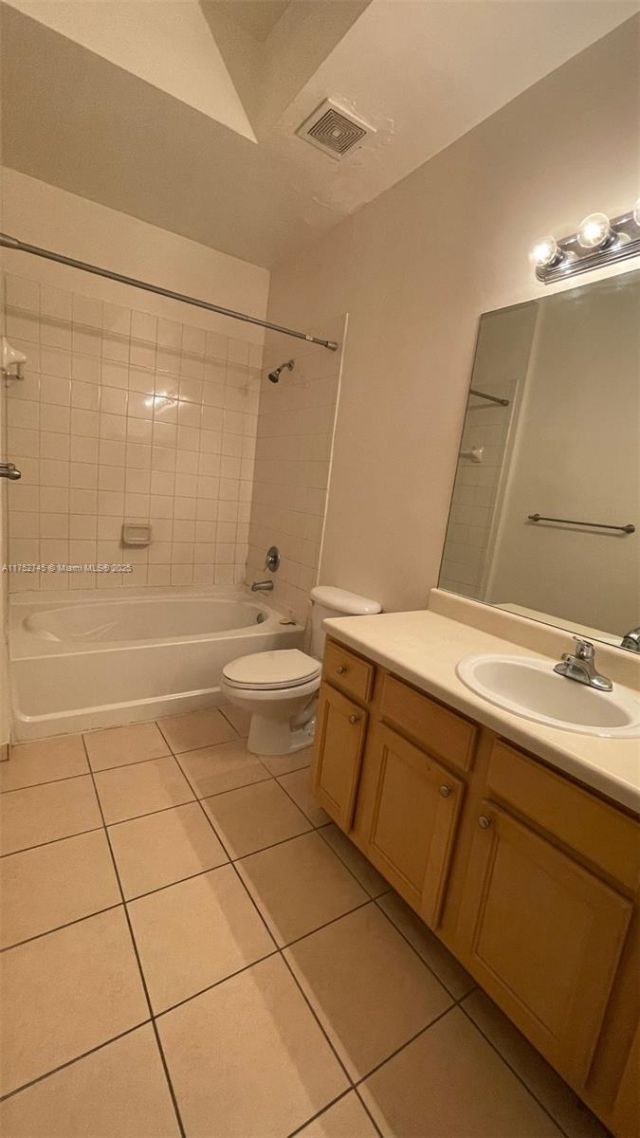 6001 SW 70th St, Unit 133, South Miami, FL 33143 Photo