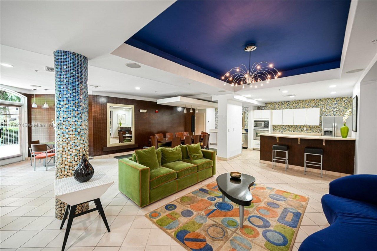 6001 SW 70th St, Unit 133, South Miami, FL 33143 Photo