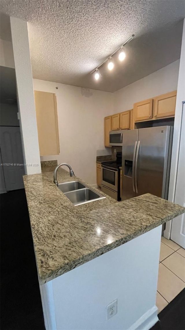 6001 SW 70th St, Unit 133, South Miami, FL 33143 Photo