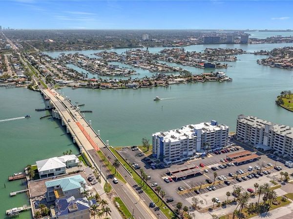 500 TREASURE ISLAND CAUSEWAY, Unit 207, TREASURE ISLAND, FL 33706