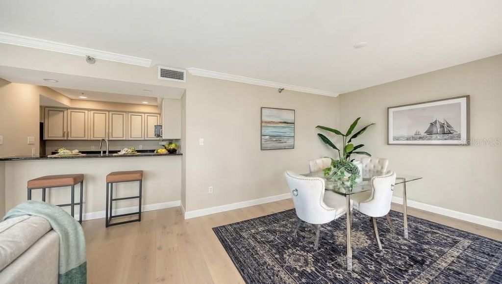 11 Sunset Drive, Unit 303, Sarasota, FL 34236 Photo