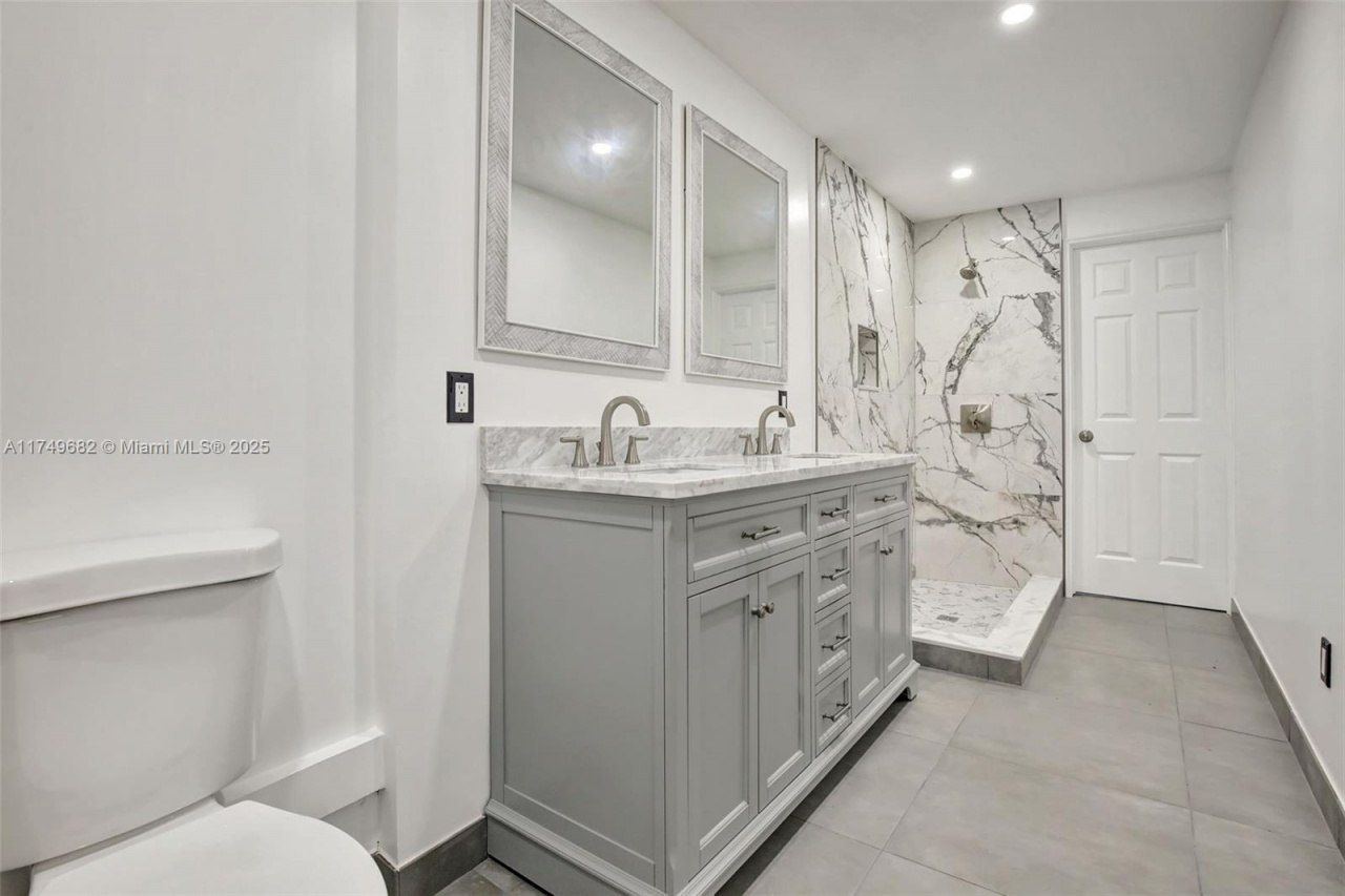 4381 SW 51st St, Dania Beach, FL 33314 Photo