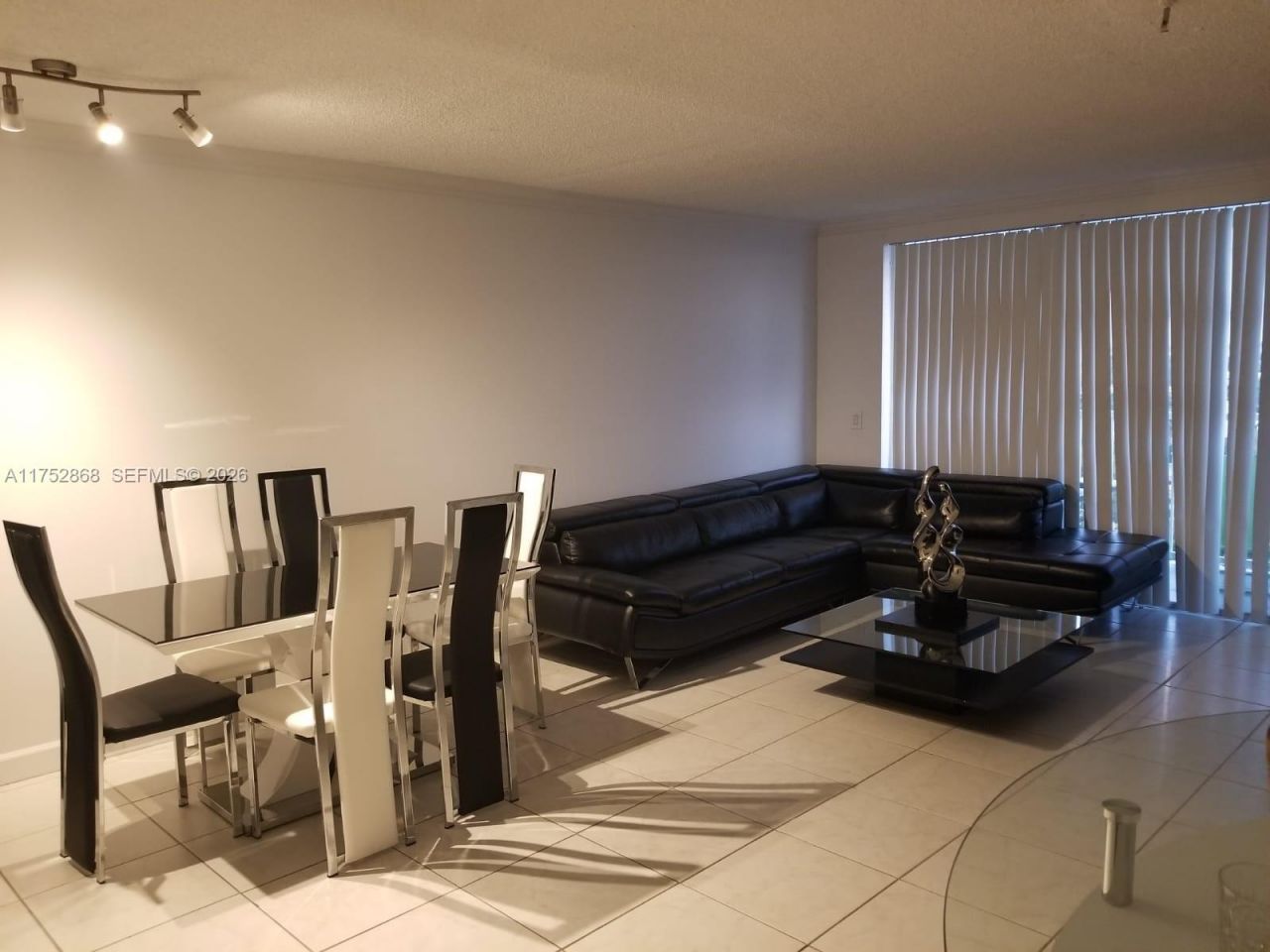 2020 NE 135th St, Unit 904, North Miami, FL 33181 Photo