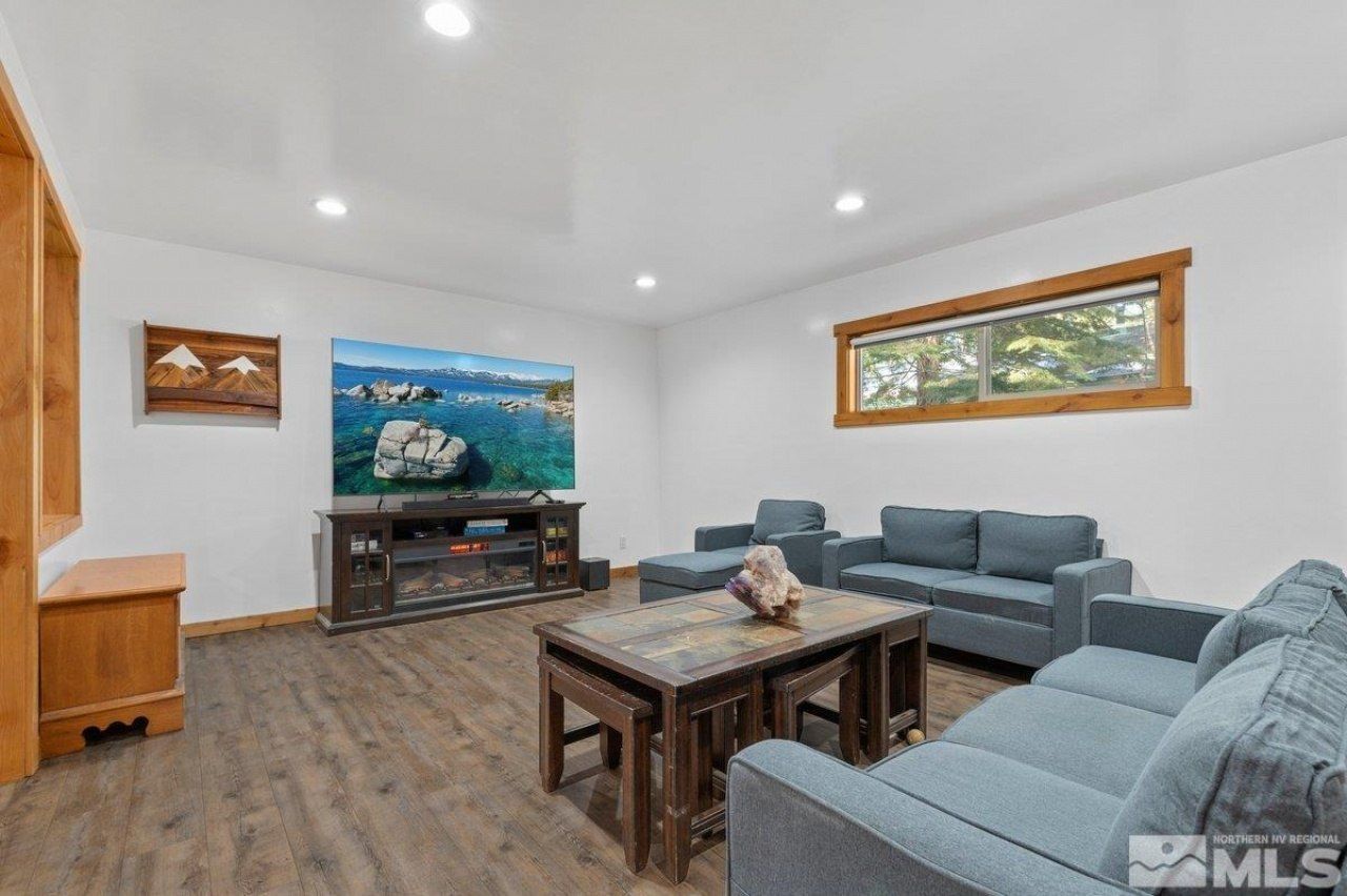 190 Meadow, Stateline, NV 89449 Photo