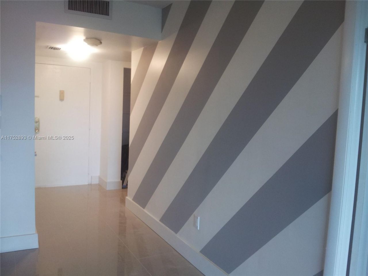 1470 NE 123rd St, Unit A204, North Miami, FL 33161 Photo