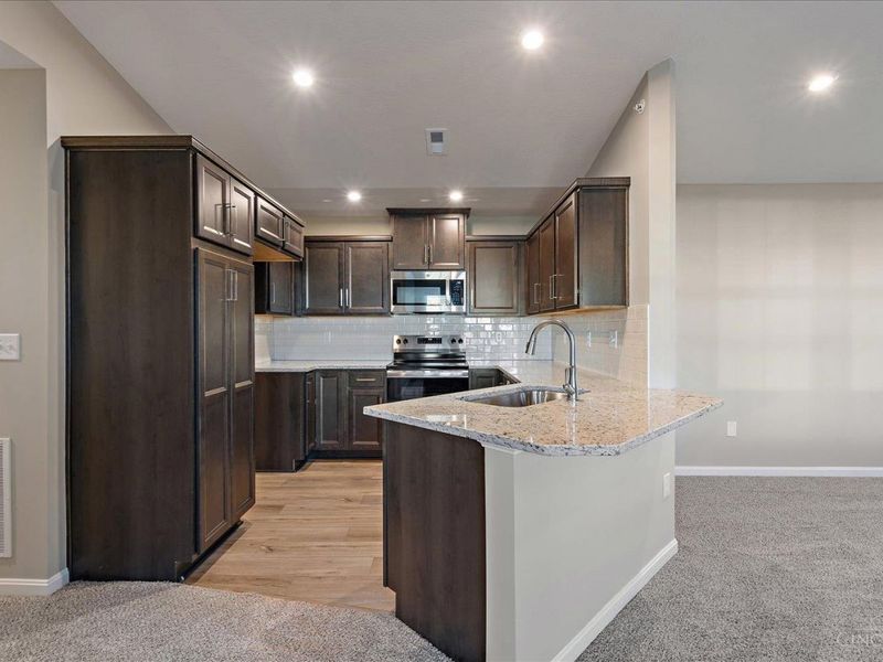 441 Bethpage Way, Unit 7-305, Turtle Creek Twp, OH 45036 Photo 3