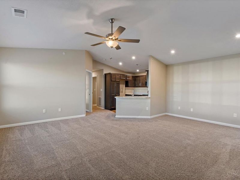 441 Bethpage Way, Unit 7-305, Turtle Creek Twp, OH 45036 Photo 8