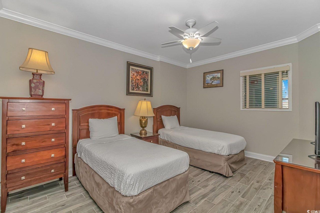 100 North Beach Blvd. Photo 14