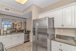 100 North Beach Blvd. photo 4