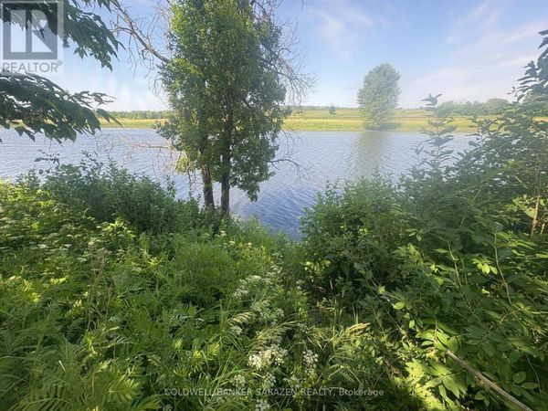 143 Gypsy Lane, Ottawa, ON K7S3G7