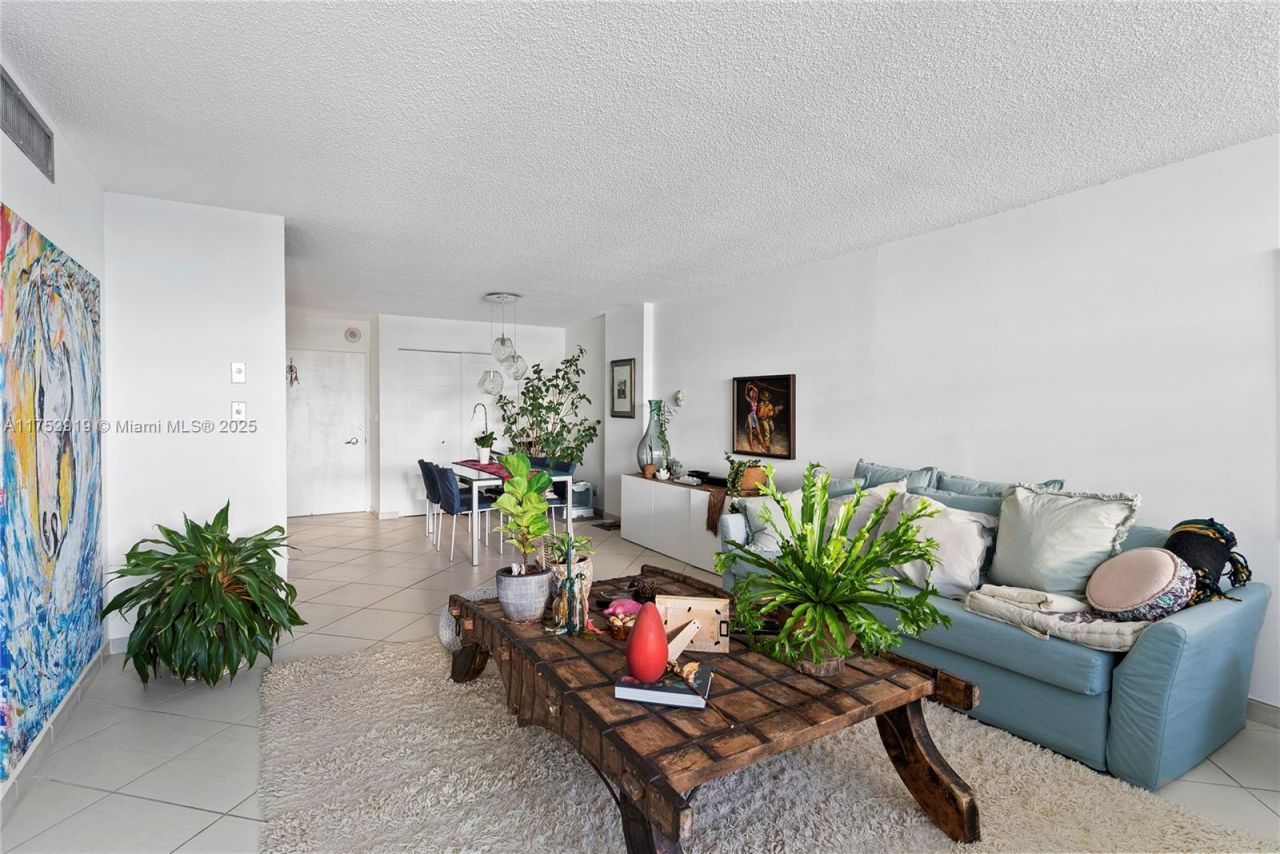 6770 Indian Creek Dr, Unit 5K, Miami Beach, FL 33141 Photo
