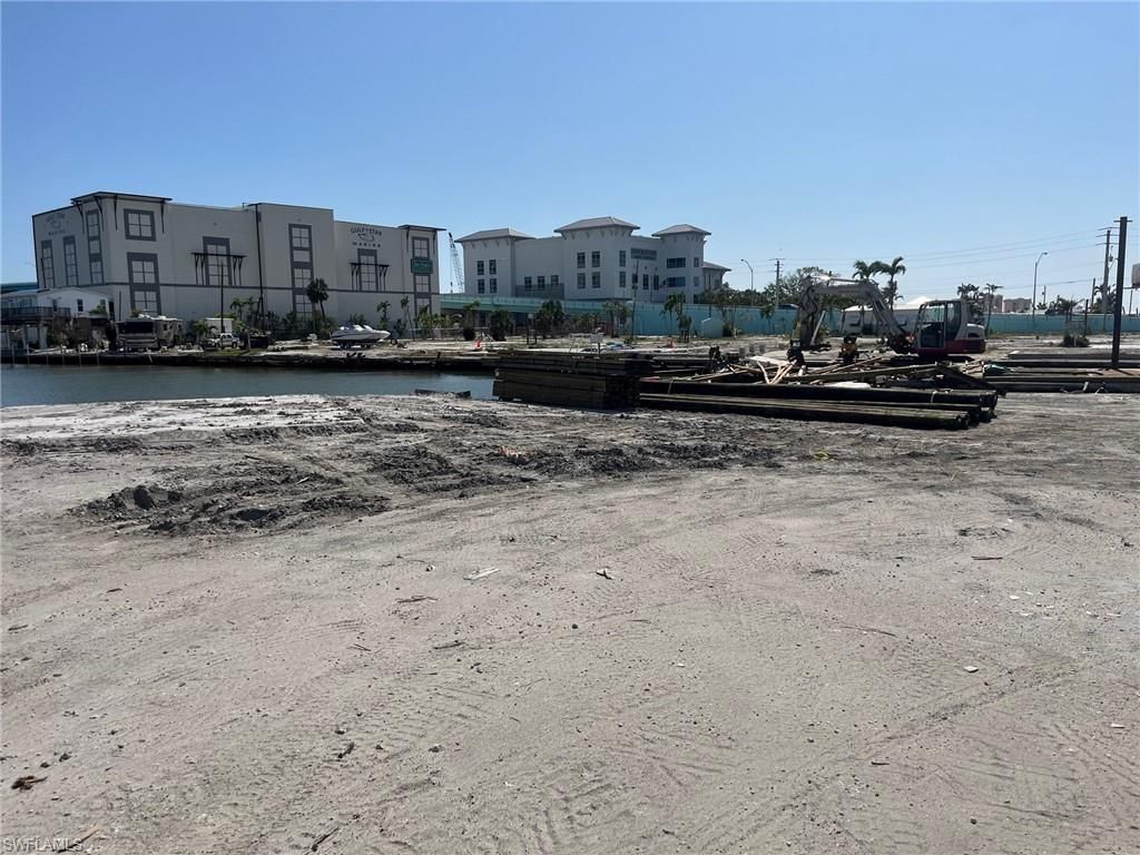 1100 Main St, Fort Myers Beach, FL 33931 Photo
