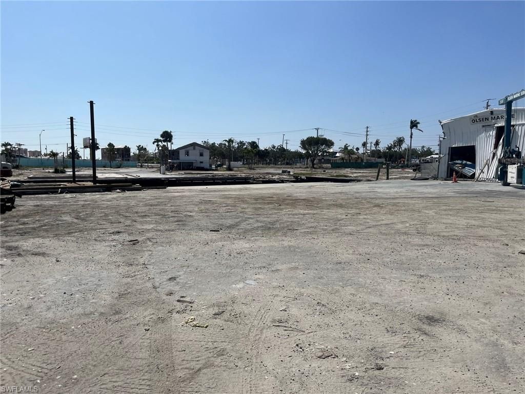 1100 Main St, Fort Myers Beach, FL 33931 Photo