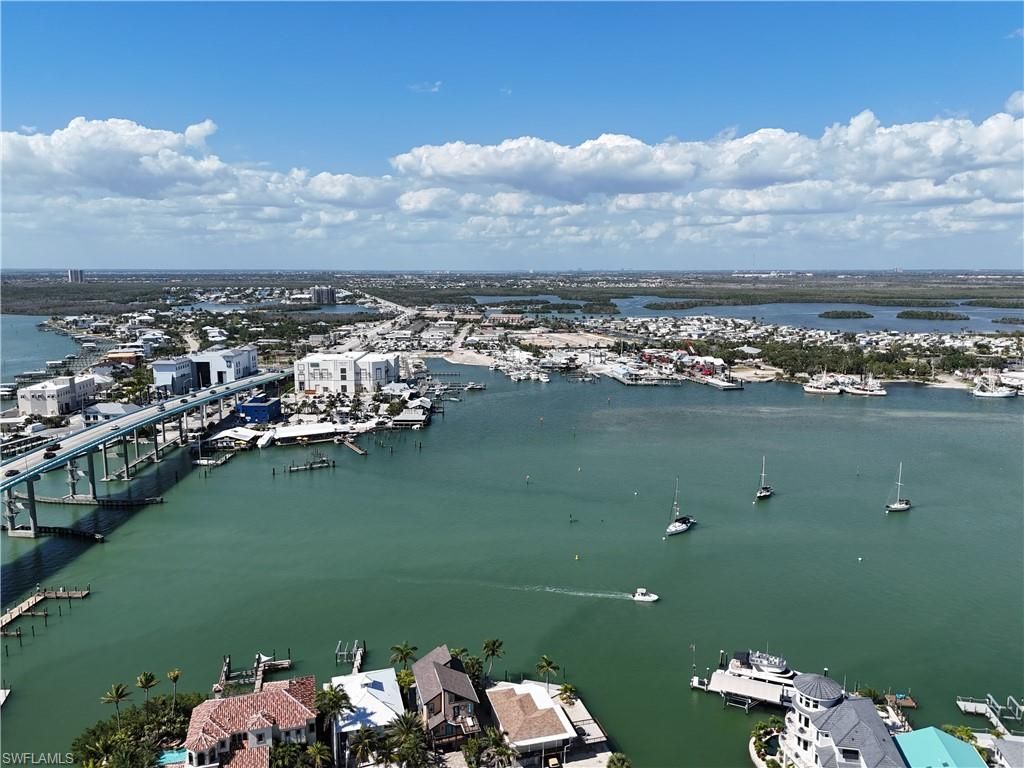 1100 Main St, Fort Myers Beach, FL 33931 Photo