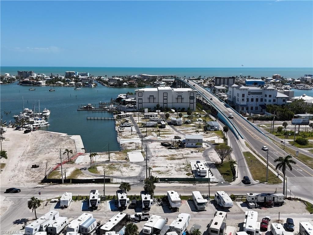 1100 Main St, Fort Myers Beach, FL 33931 Photo