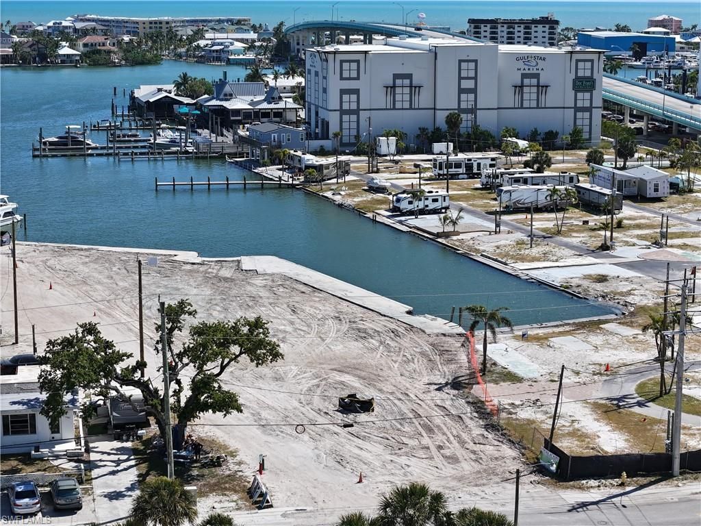 1100 Main St, Fort Myers Beach, FL 33931 Photo