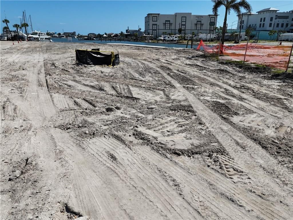 1100 Main St, Fort Myers Beach, FL 33931 Photo