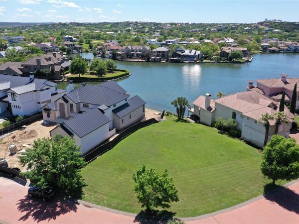 109 Applehead Island DR, Horseshoe Bay, TX 78657