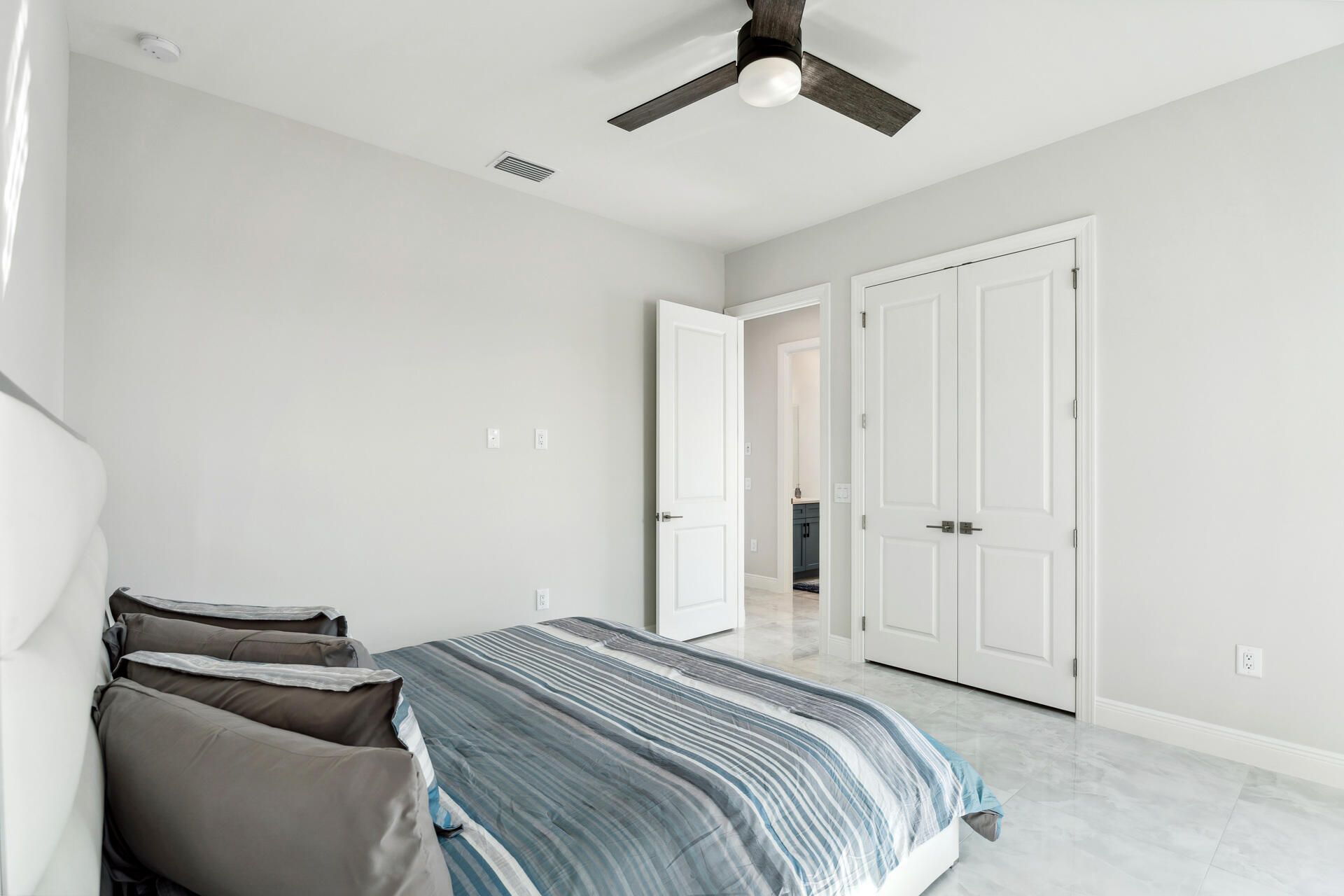 428 SW 53rd Ter, Cape Coral, FL 33914 Photo