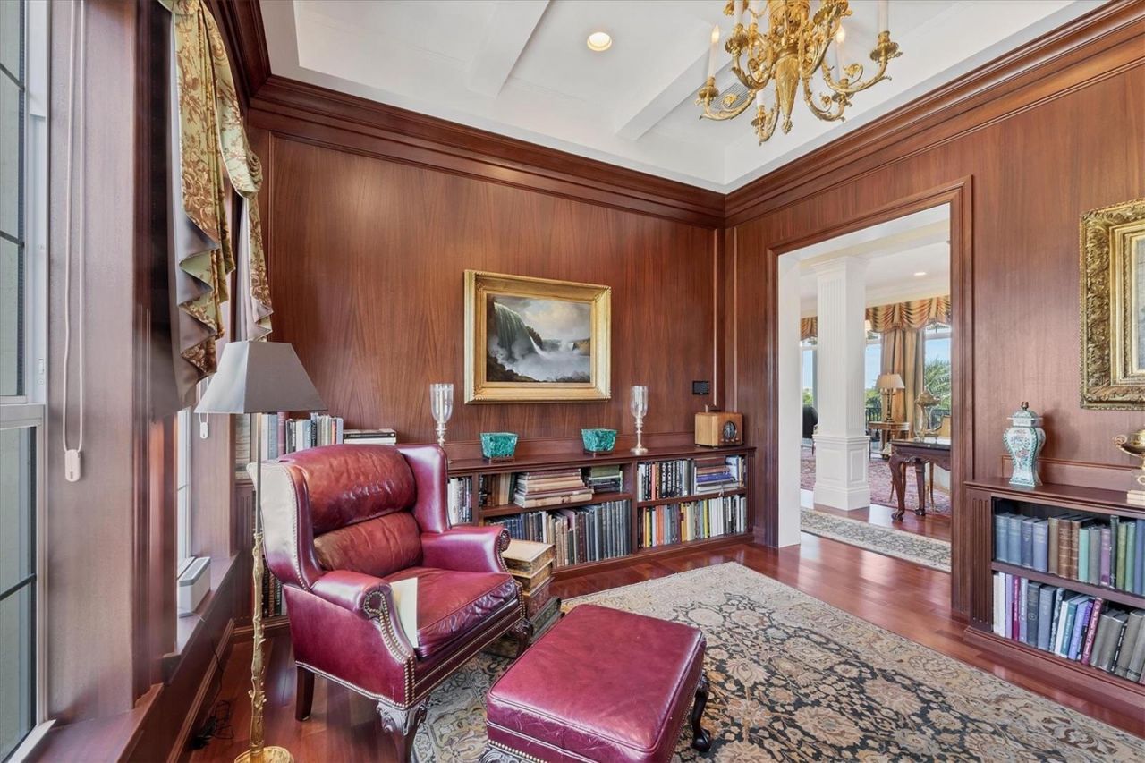 1137 N Lake Shore Drive, Sarasota, FL 34231 Photo