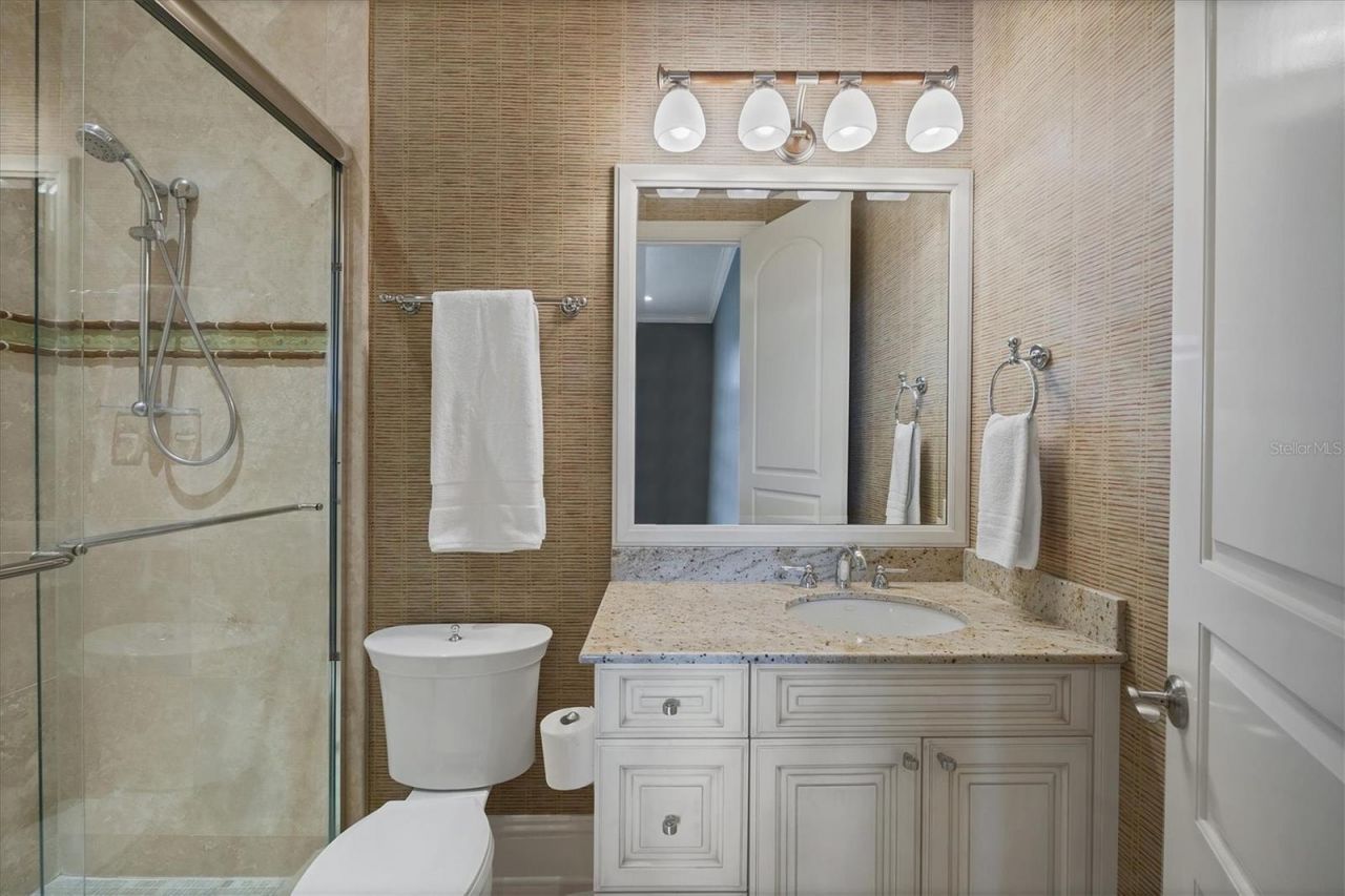 1137 N Lake Shore Drive, Sarasota, FL 34231 Photo