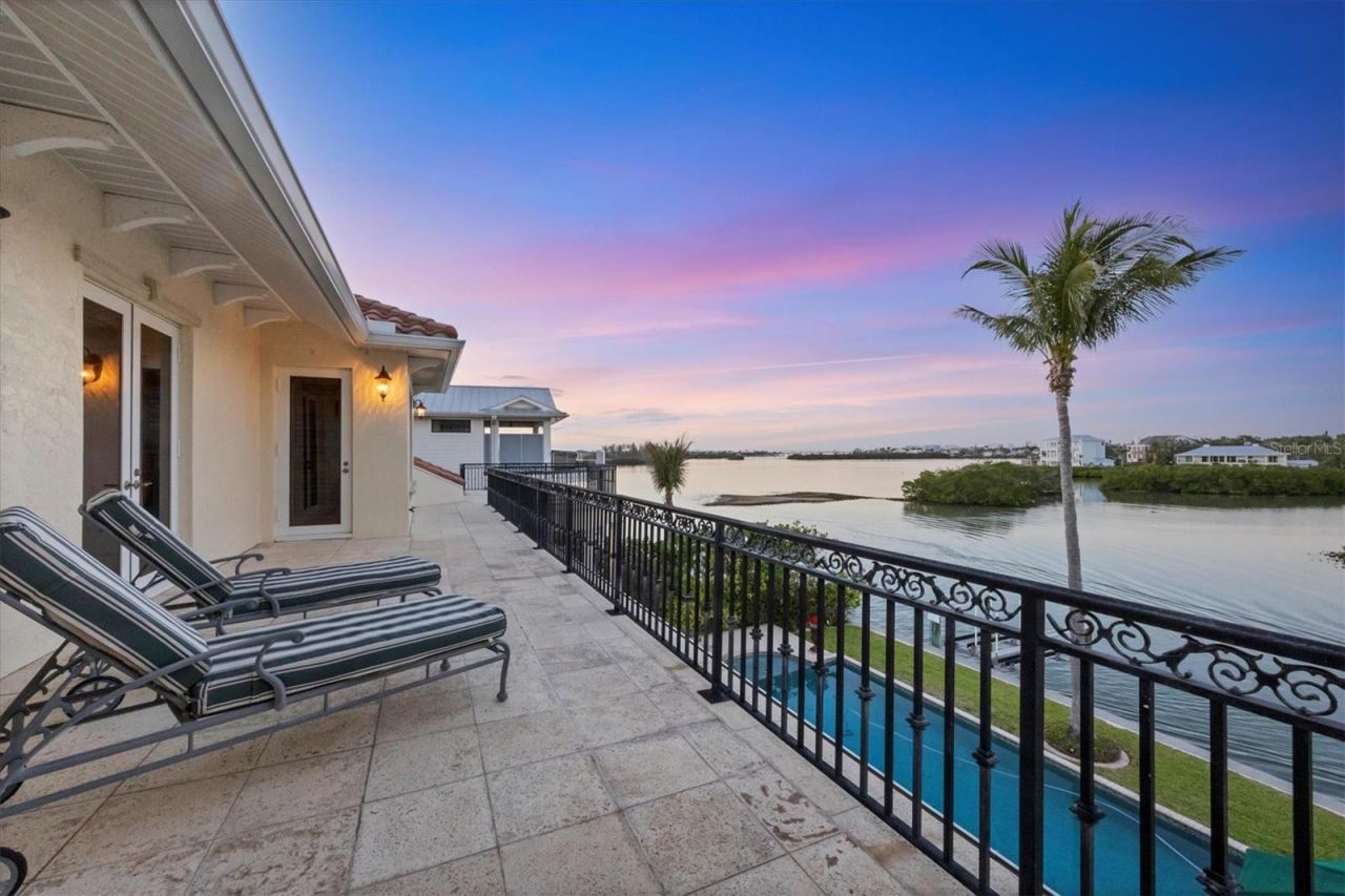 1137 N Lake Shore Drive, Sarasota, FL 34231 Photo