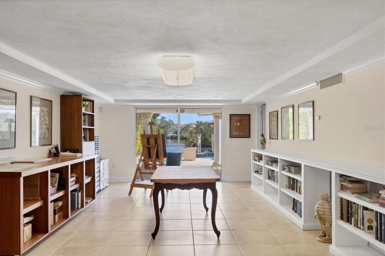 1137 N Lake Shore Drive, Sarasota, FL 34231 Photo