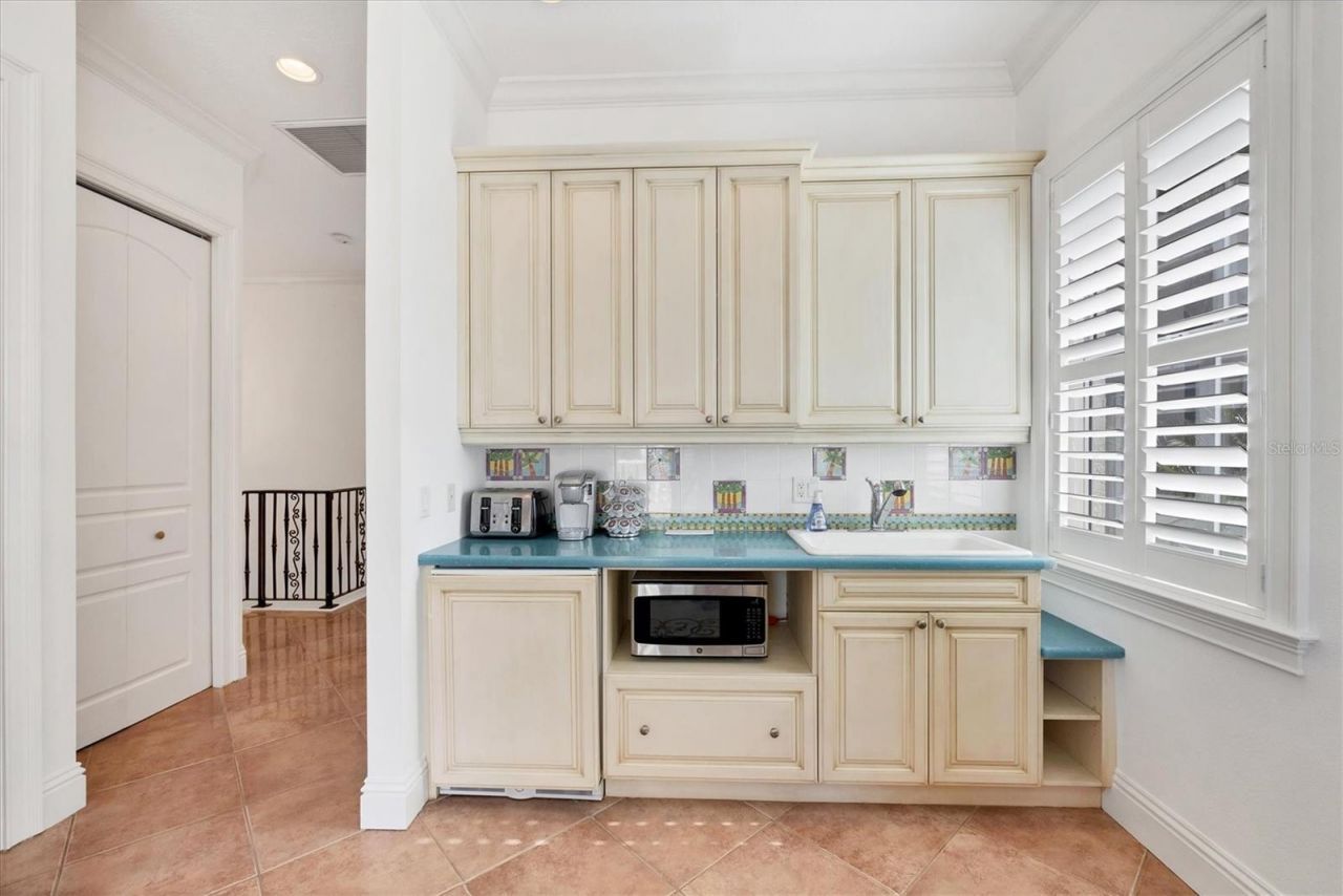 1137 N Lake Shore Drive, Sarasota, FL 34231 Photo