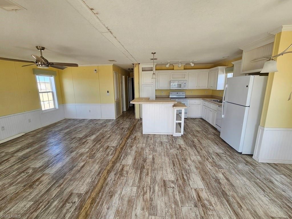 3763 Dewberry Ln, Saint James City, FL 33956 Photo