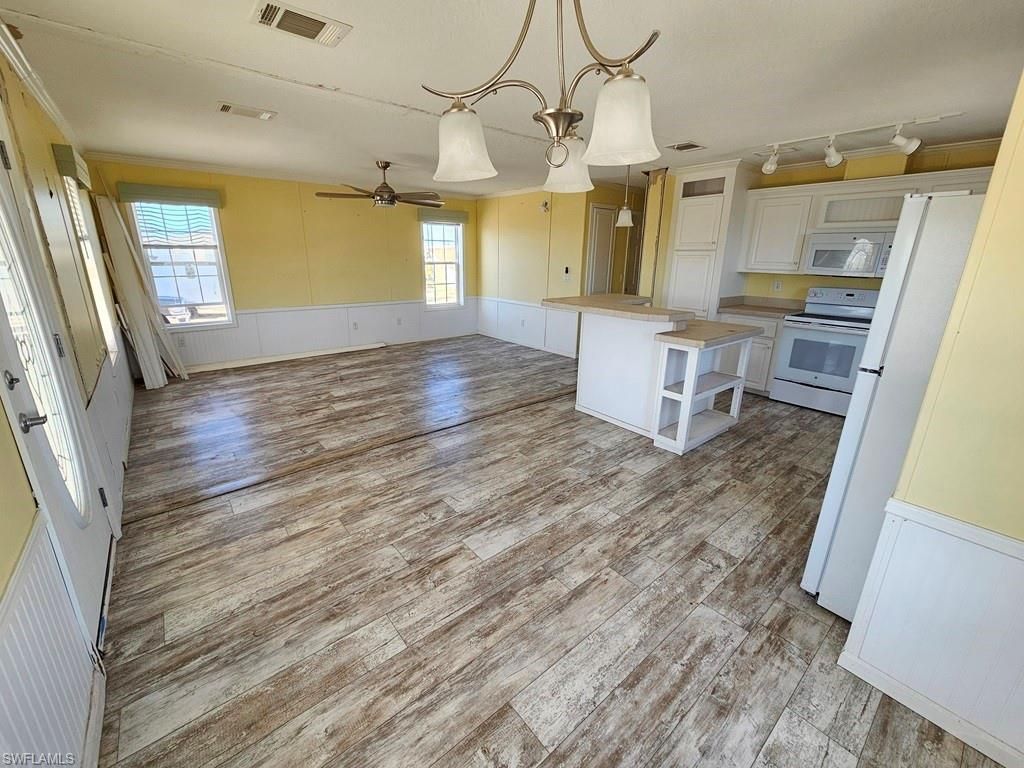 3763 Dewberry Ln, Saint James City, FL 33956 Photo