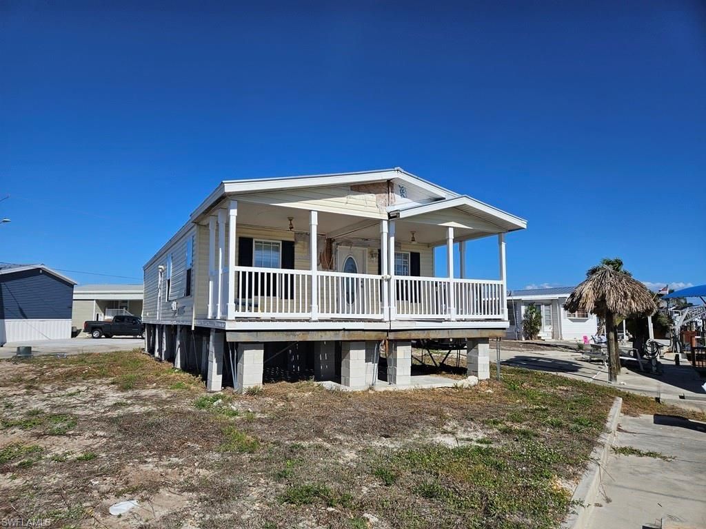 3763 Dewberry Ln, Saint James City, FL 33956 Photo