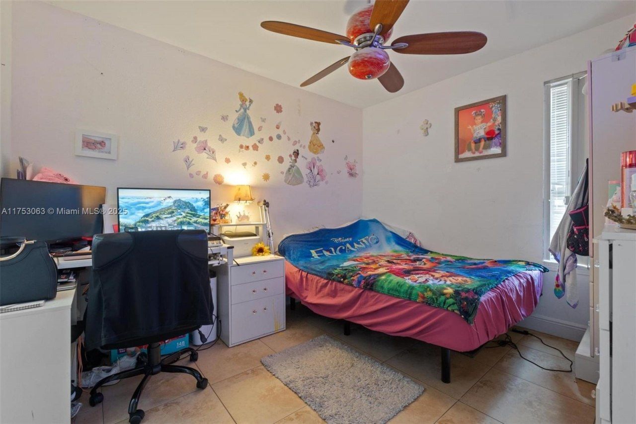 4801 NW 7th St, Unit 109-16, Miami, FL 33126 Photo