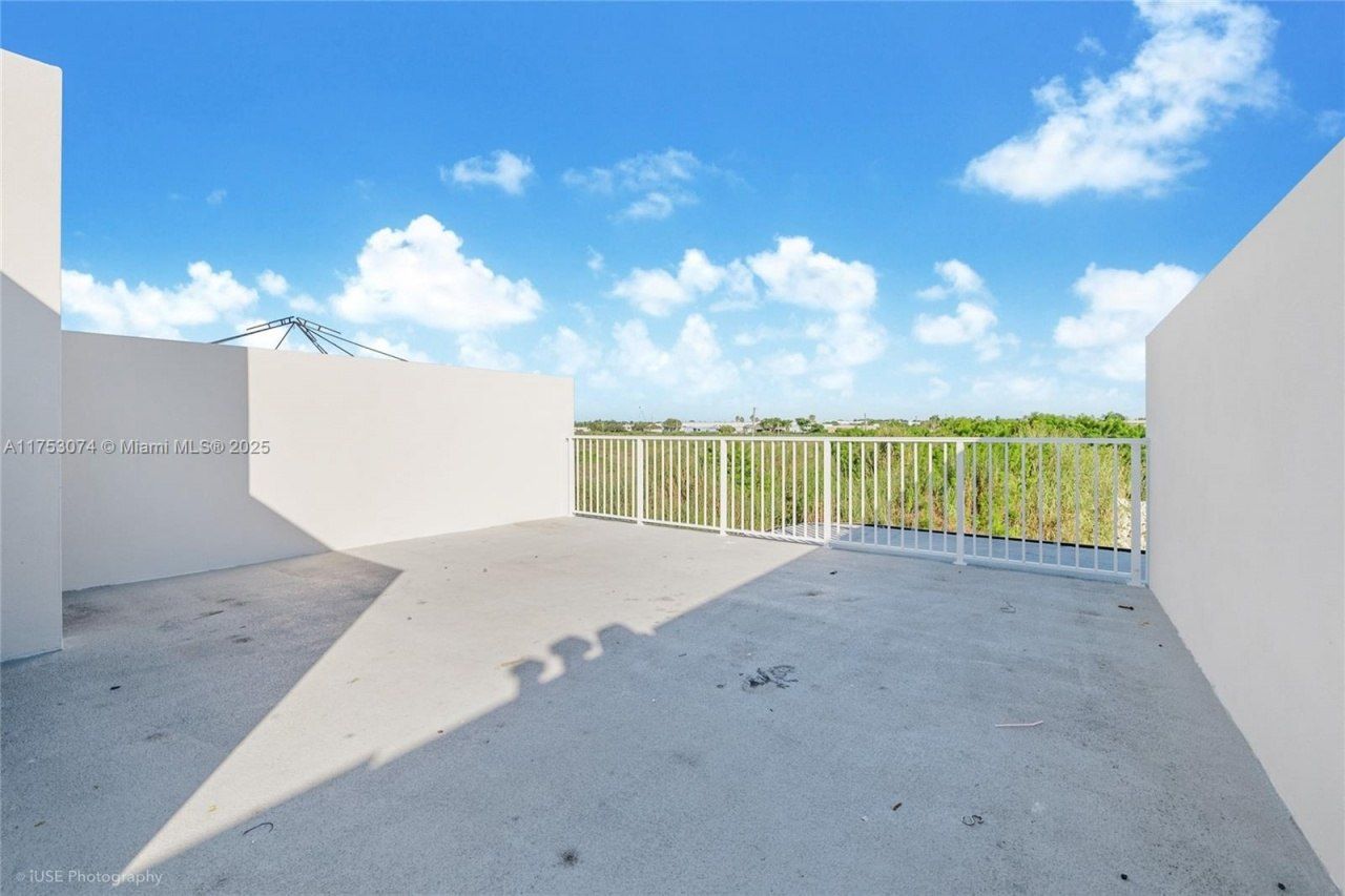 25616 SW 143rd Path, Homestead, FL 33032 Photo