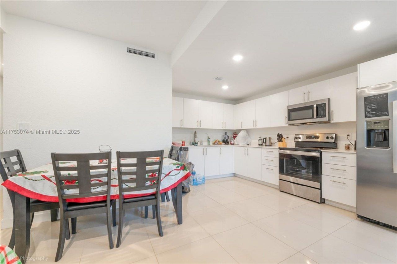 25616 SW 143rd Path, Homestead, FL 33032 Photo