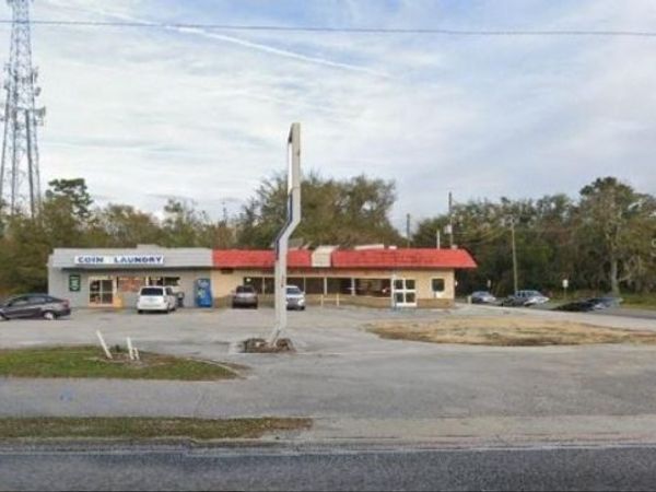 803 N PARK AVENUE, APOPKA, FL 32712