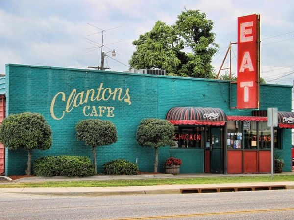 319 E Illinios Avenue, Vinita, OK 74301