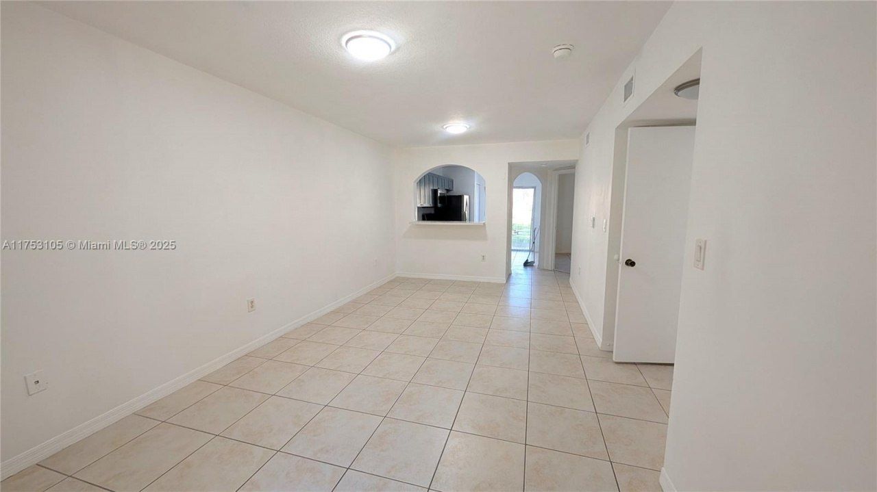 3395 NE 9th St, Unit 103, Homestead, FL 33033 Photo