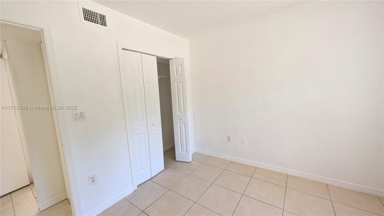 3395 NE 9th St, Unit 103, Homestead, FL 33033 Photo