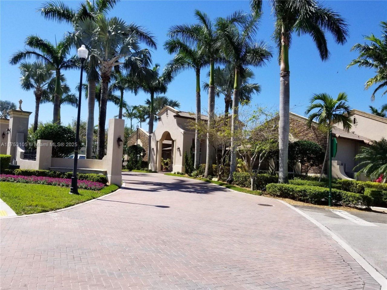 3395 NE 9th St, Unit 103, Homestead, FL 33033 Photo