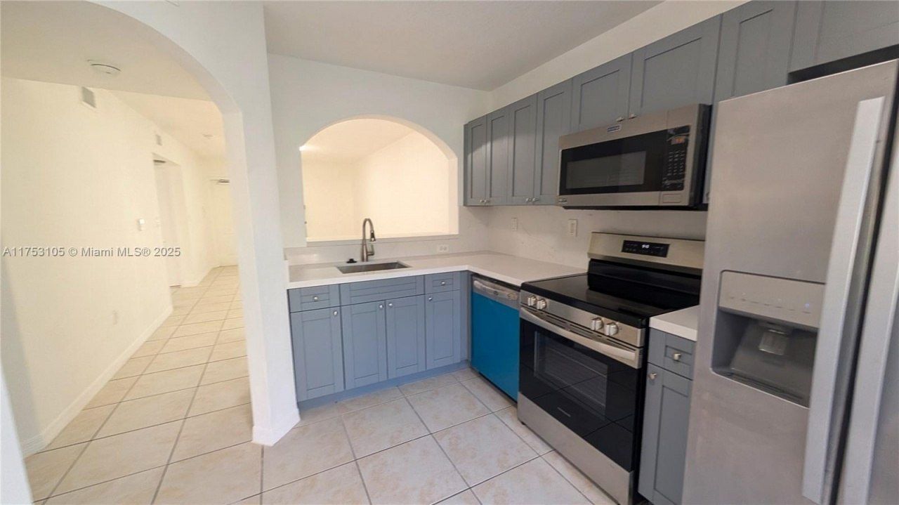 3395 NE 9th St, Unit 103, Homestead, FL 33033 Photo