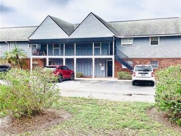 200 COUNTRY CLUB DRIVE, Unit 407, LARGO, FL 33771