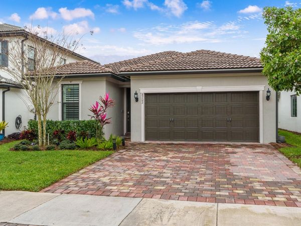 8202 Cadre Noir Road, Lake Worth, FL 33467