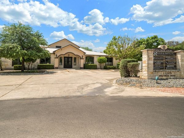 12703 Spectrum Dr, San Antonio, TX 78249