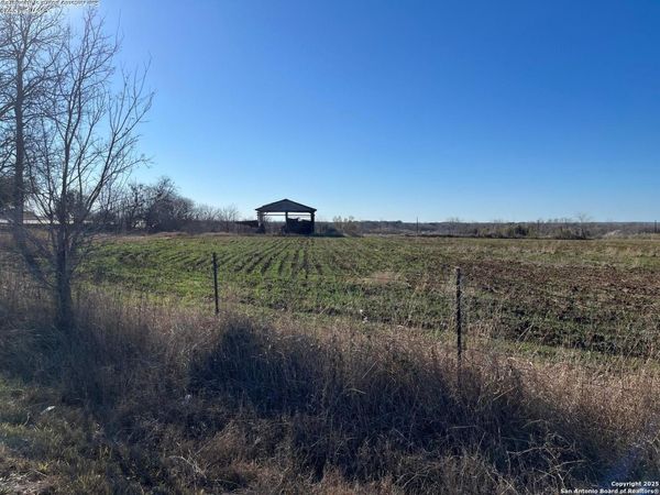 10019 Hackelberg Rd, Atascosa, TX 78002