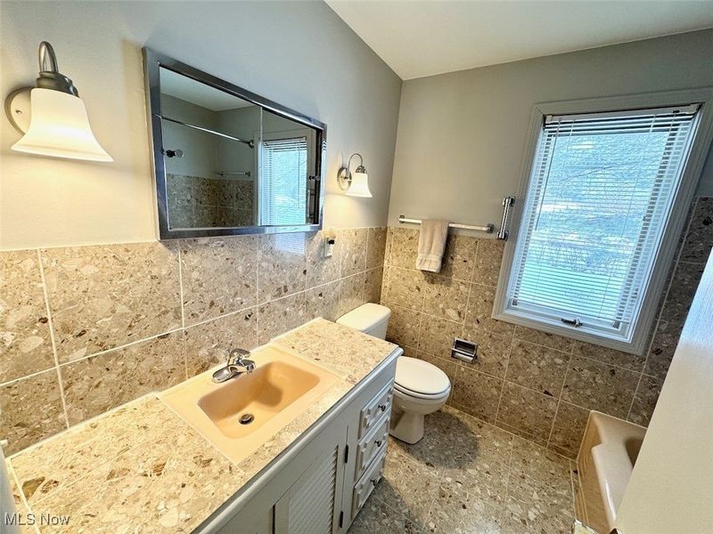 6205 S Woodlane Drive, Mayfield Village, OH 44143 Photo 18